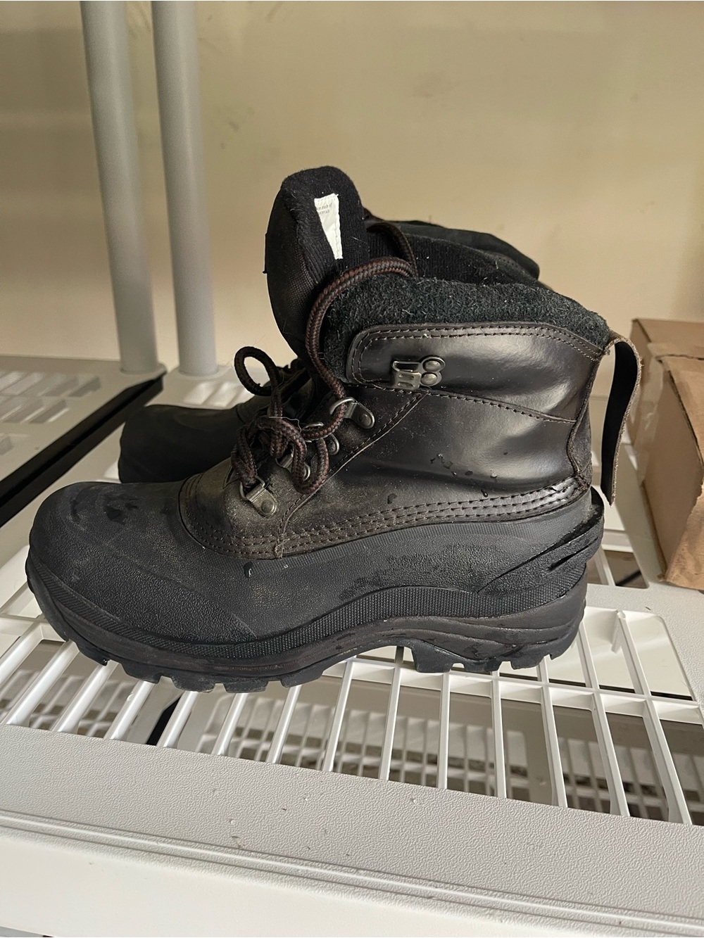 Men’s Thinsulate Insulation Winter Boots Waterproof Size 9